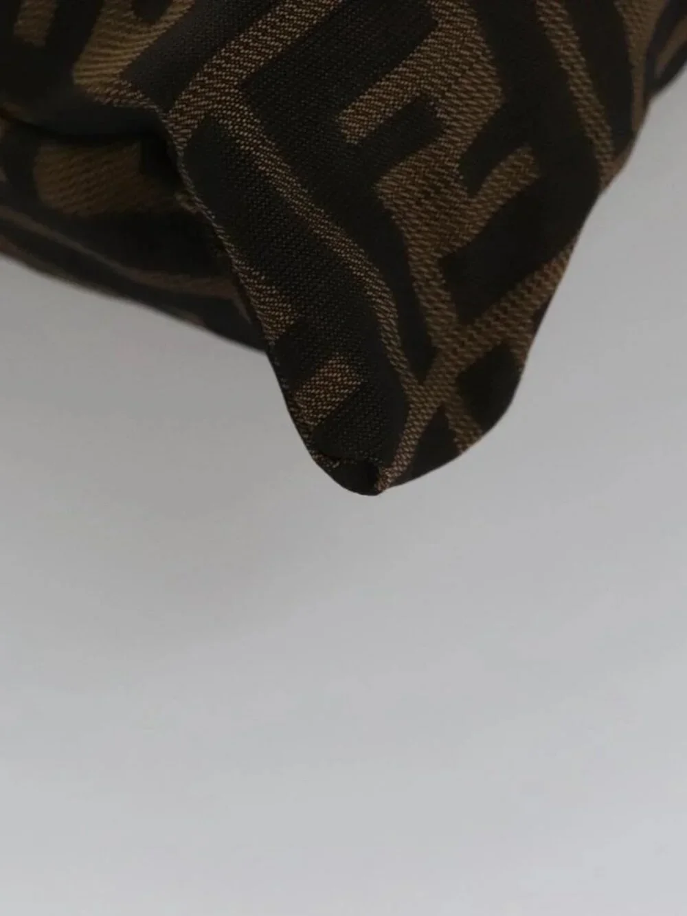 FENDI Zucca Canvas Drawstring Bag Brown Black Auth 101941